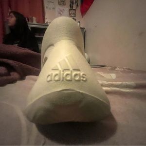 Used Yeezy foam runners , crème color , sz 5.5